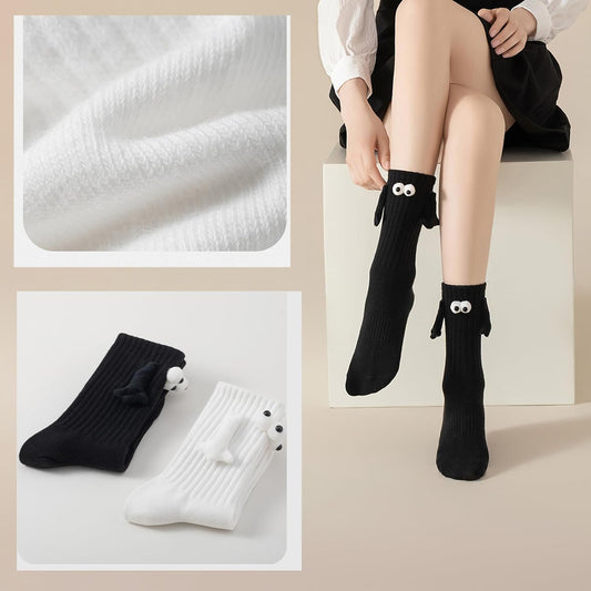 2 Pairs Magnetic Holding Hands Socks - Funny Gifts for Women & Men, Teens, Couples, Friends